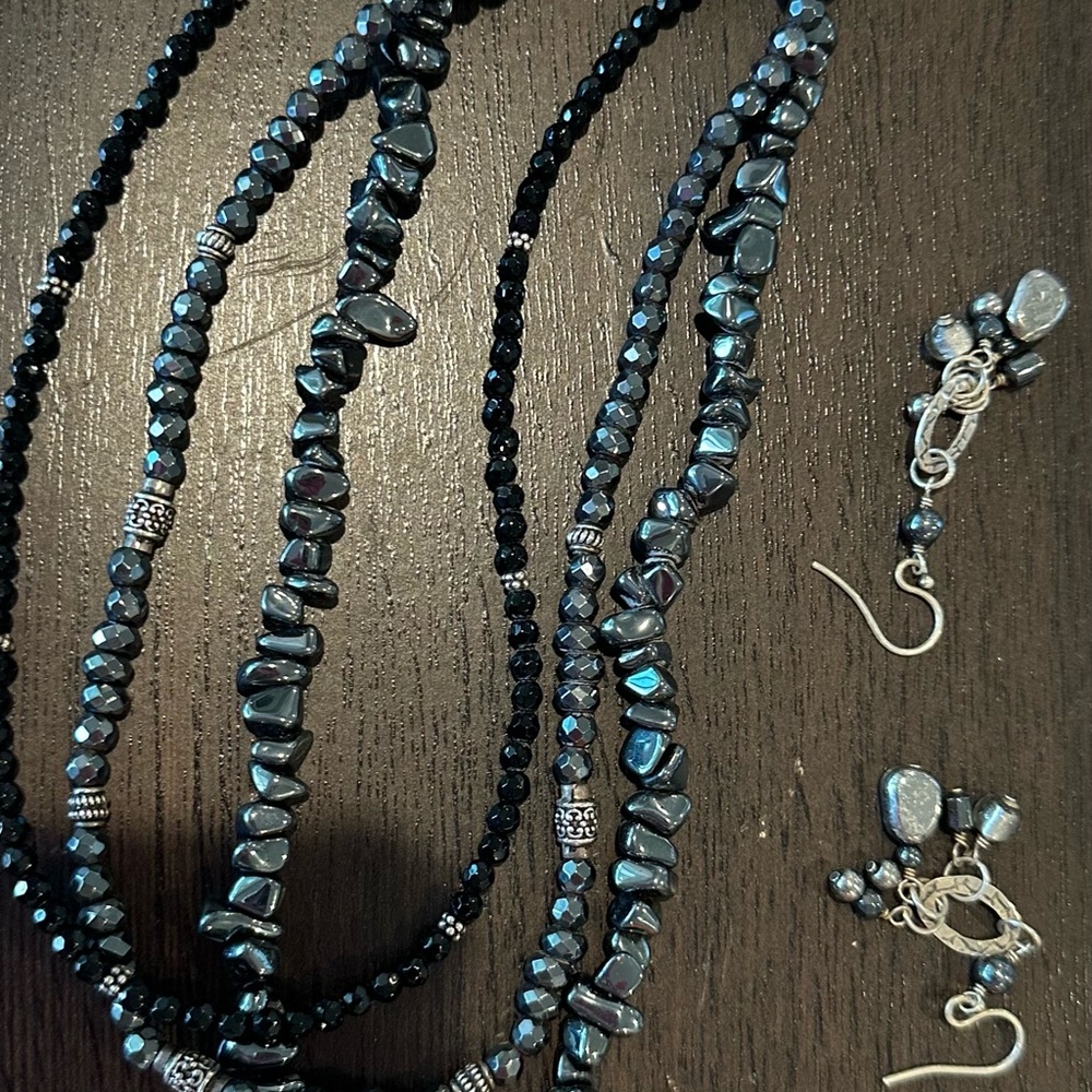 Silpada .925 silver 3 strand Elegant Black and Silver Beaded Jewelry Set